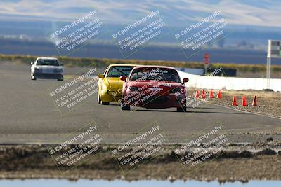 media/Nov-16-2025-CalClub SCCA (Sun) [[2975c16dfc]]/Group 6/Turn 1/